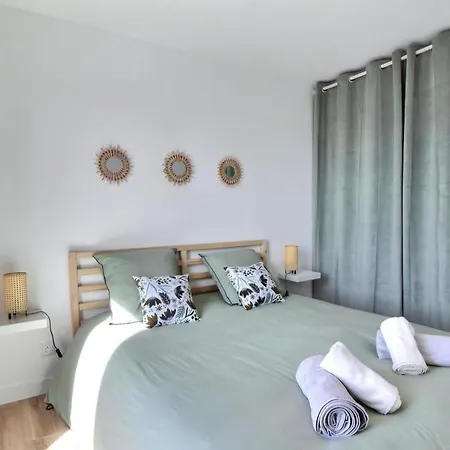 Maison Bord De Avec Jacuzzi 빌라